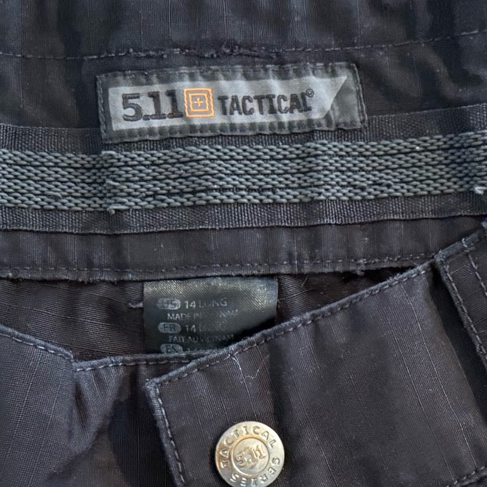 5.11 Tactical Women’s black Cargo Pants. Size 14L EUC - Picture 10 of 10
